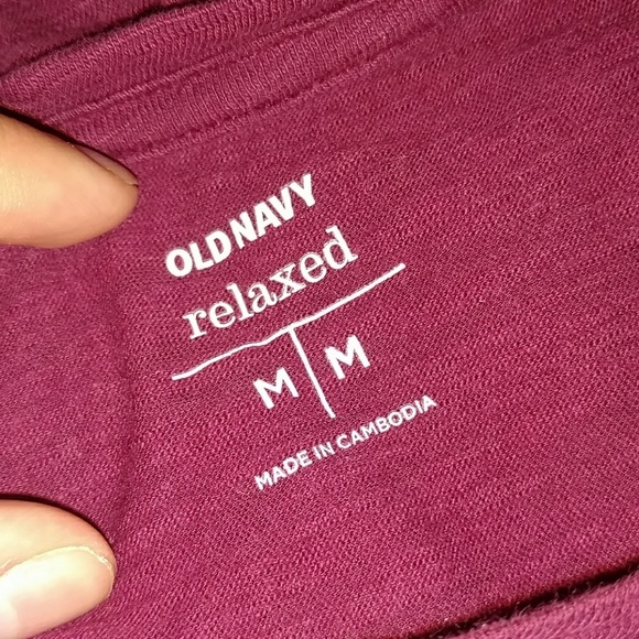 Old Navy Stay Wild Maroon Tee - Picture 4 of 4